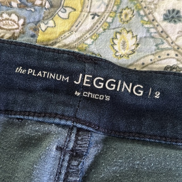 Chico’s the Platinum JEGGING 12 - Picture 3 of 10